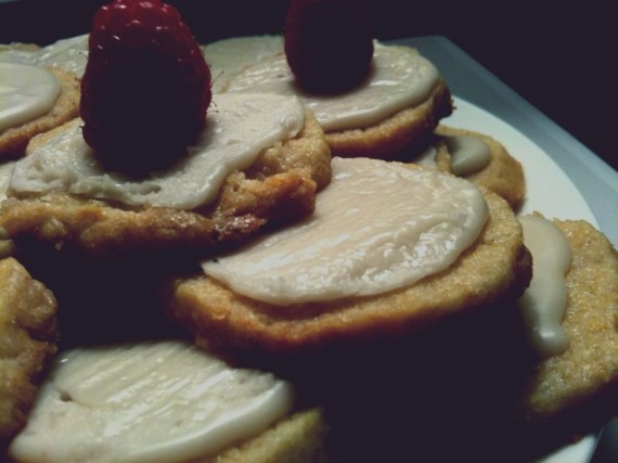 Raspberries on lemon cookies